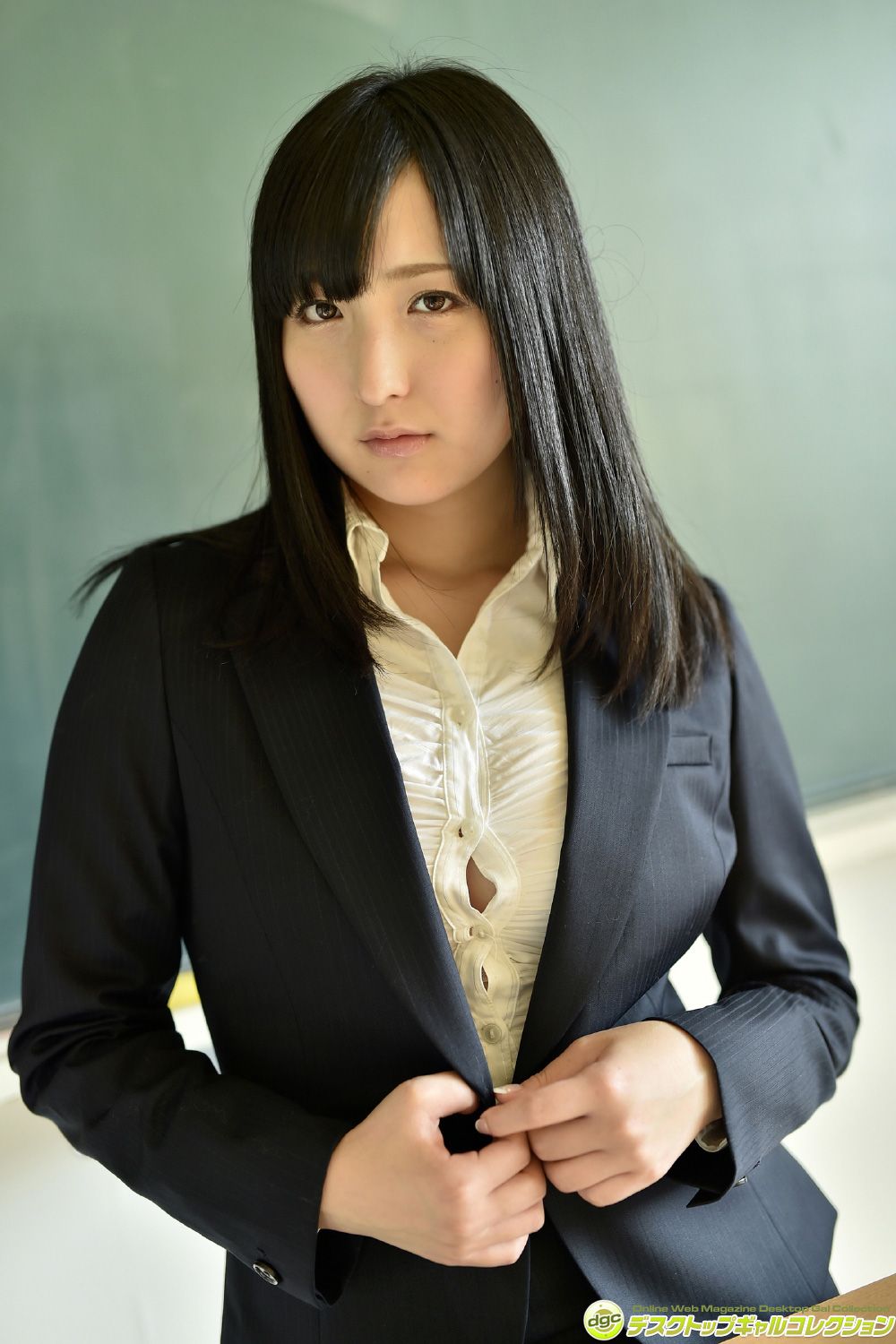 M940-平野聪子《黒髪ロングに透き通る美肌の正統派美少女!》 [DGC] NO.1214 - 94零社区 DGC-第75张