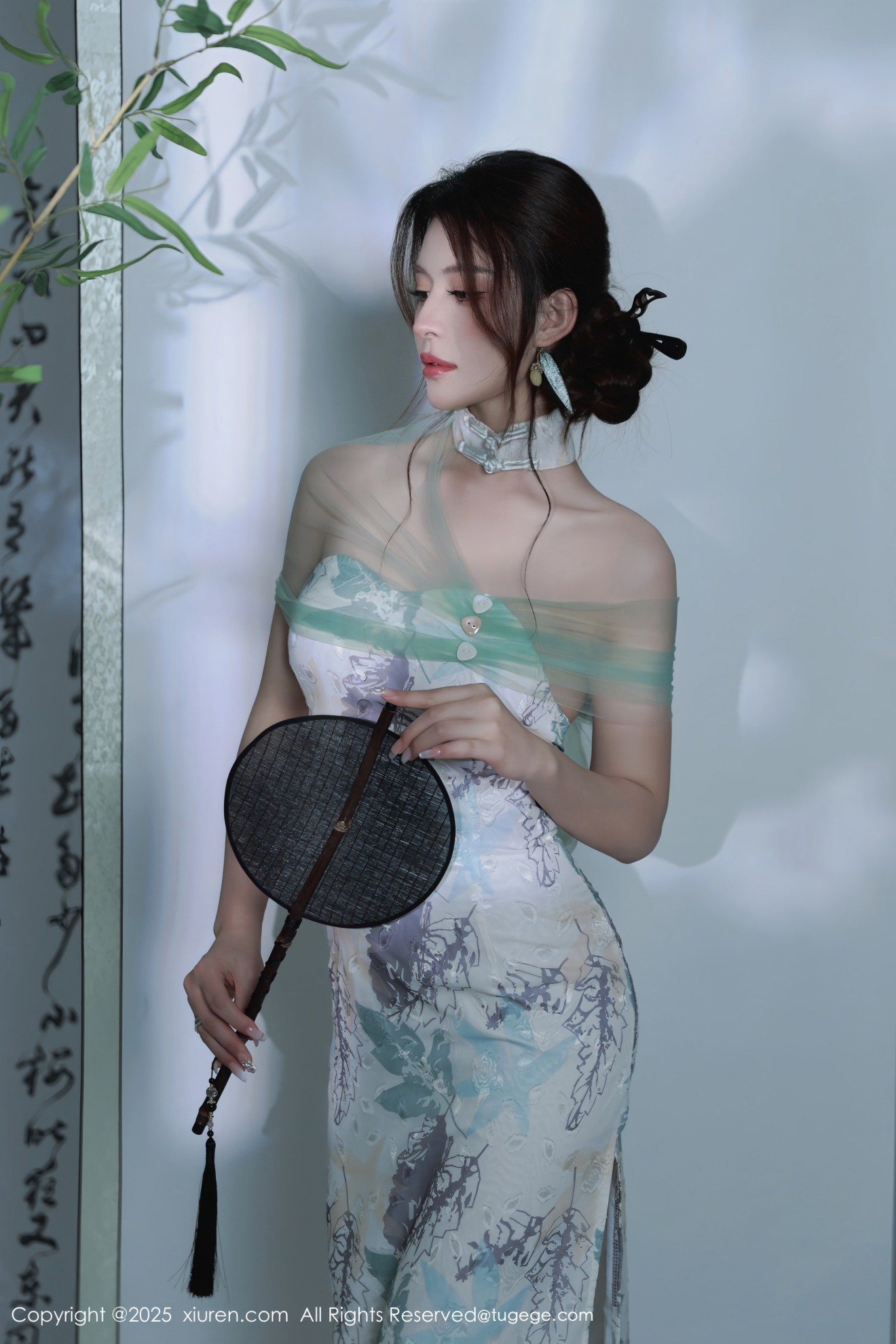 [XIUREN秀人网] 2025.08.27 NO.10694 阿依莎 [94零社区]