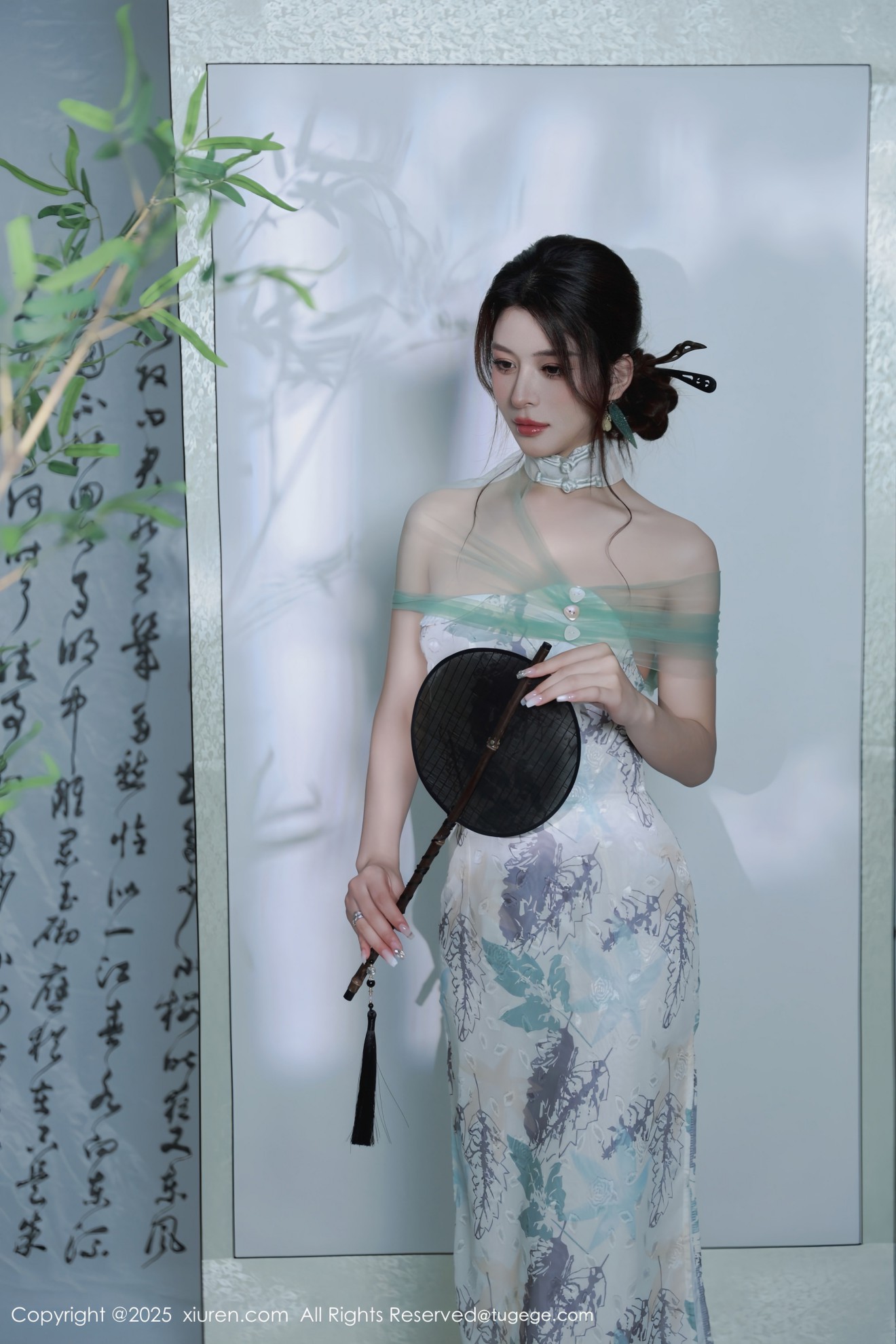 [XIUREN秀人网] 2025.08.27 NO.10694 阿依莎 [94零社区]