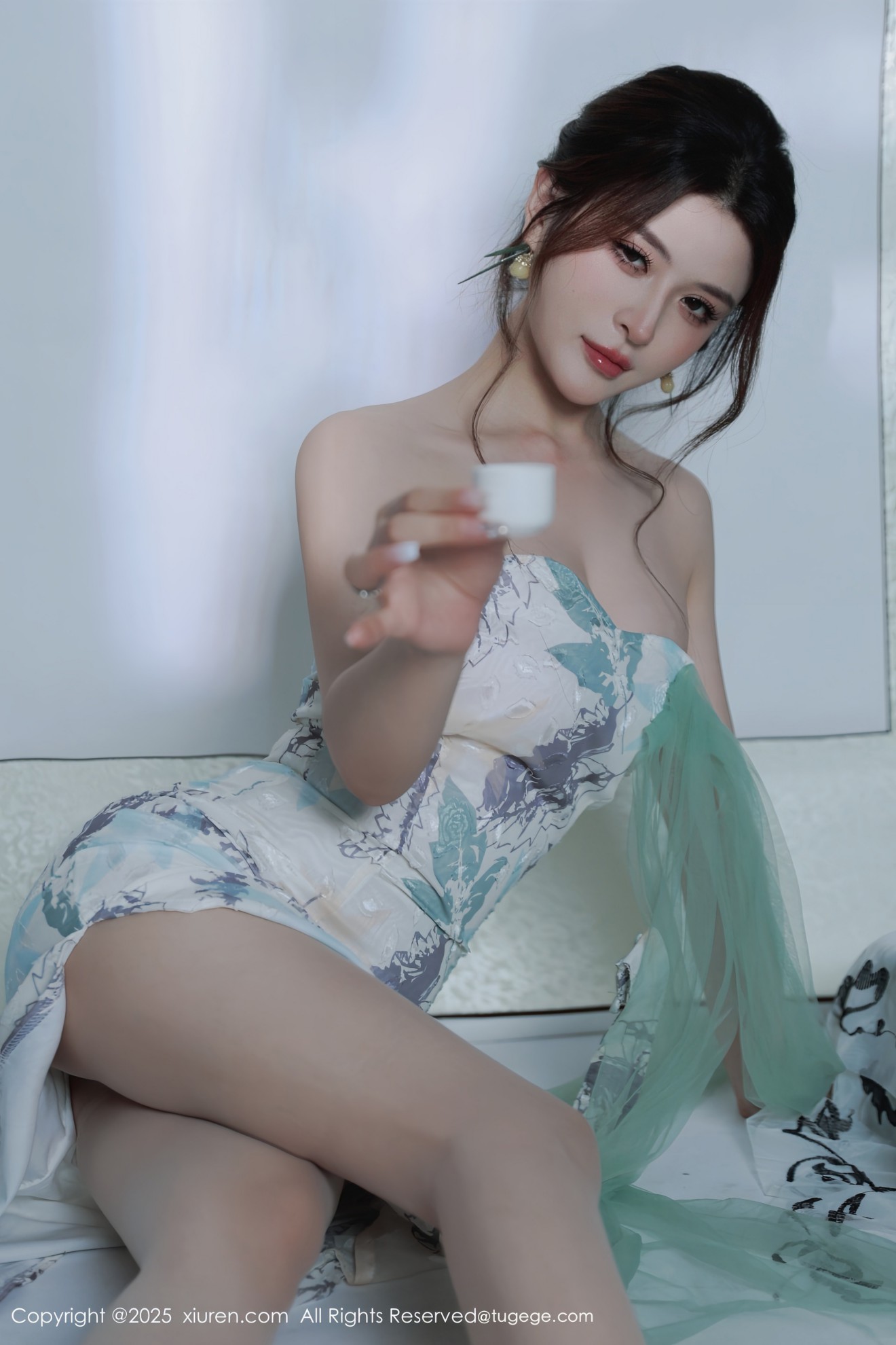 [XIUREN秀人网] 2025.08.27 NO.10694 阿依莎 [94零社区]