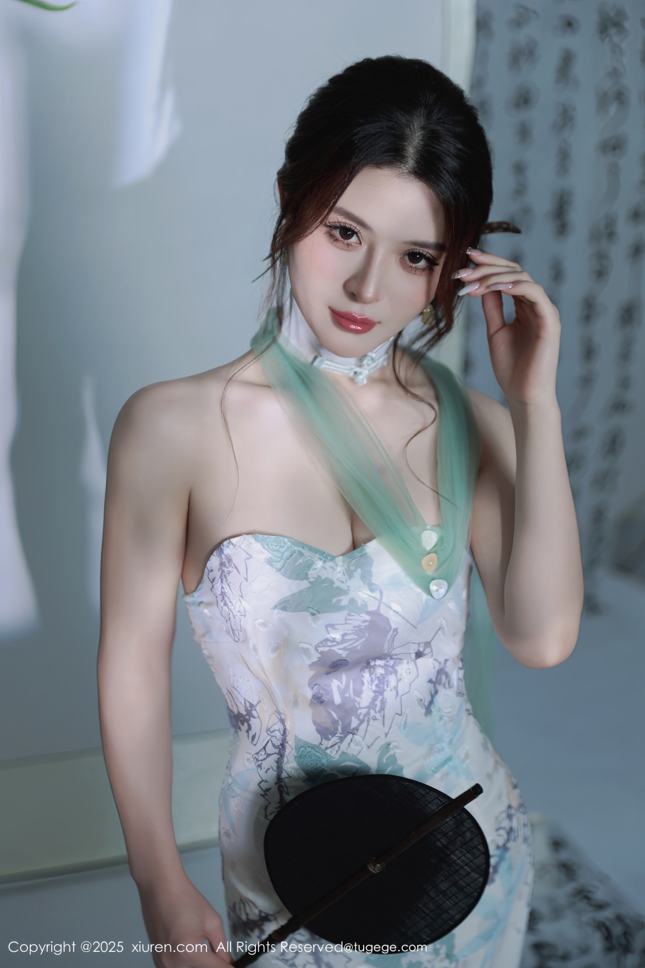[XIUREN秀人网] 2025.08.27 NO.10694 阿依莎 [94零社区]