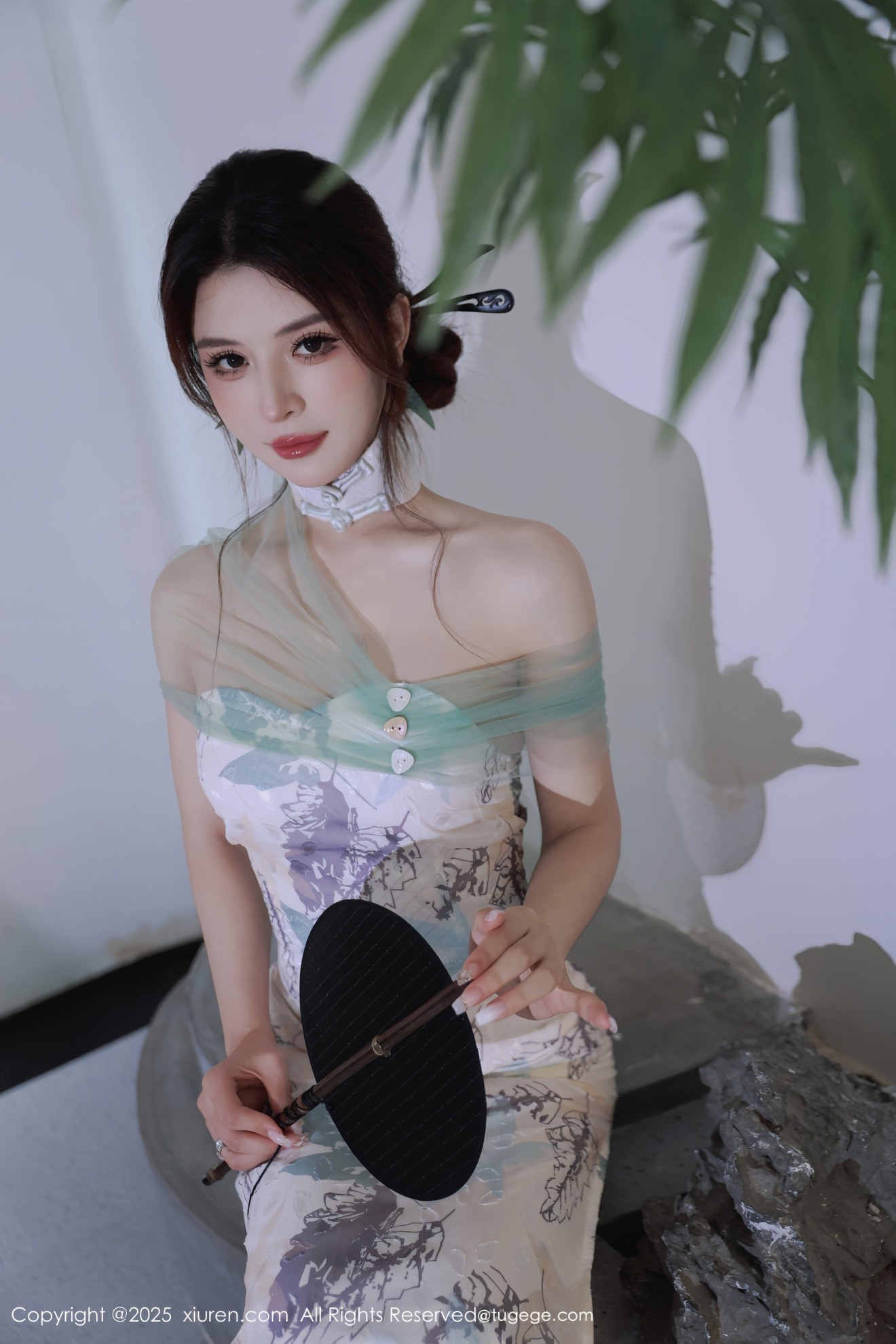 [XIUREN秀人网] 2025.08.27 NO.10694 阿依莎 [94零社区]