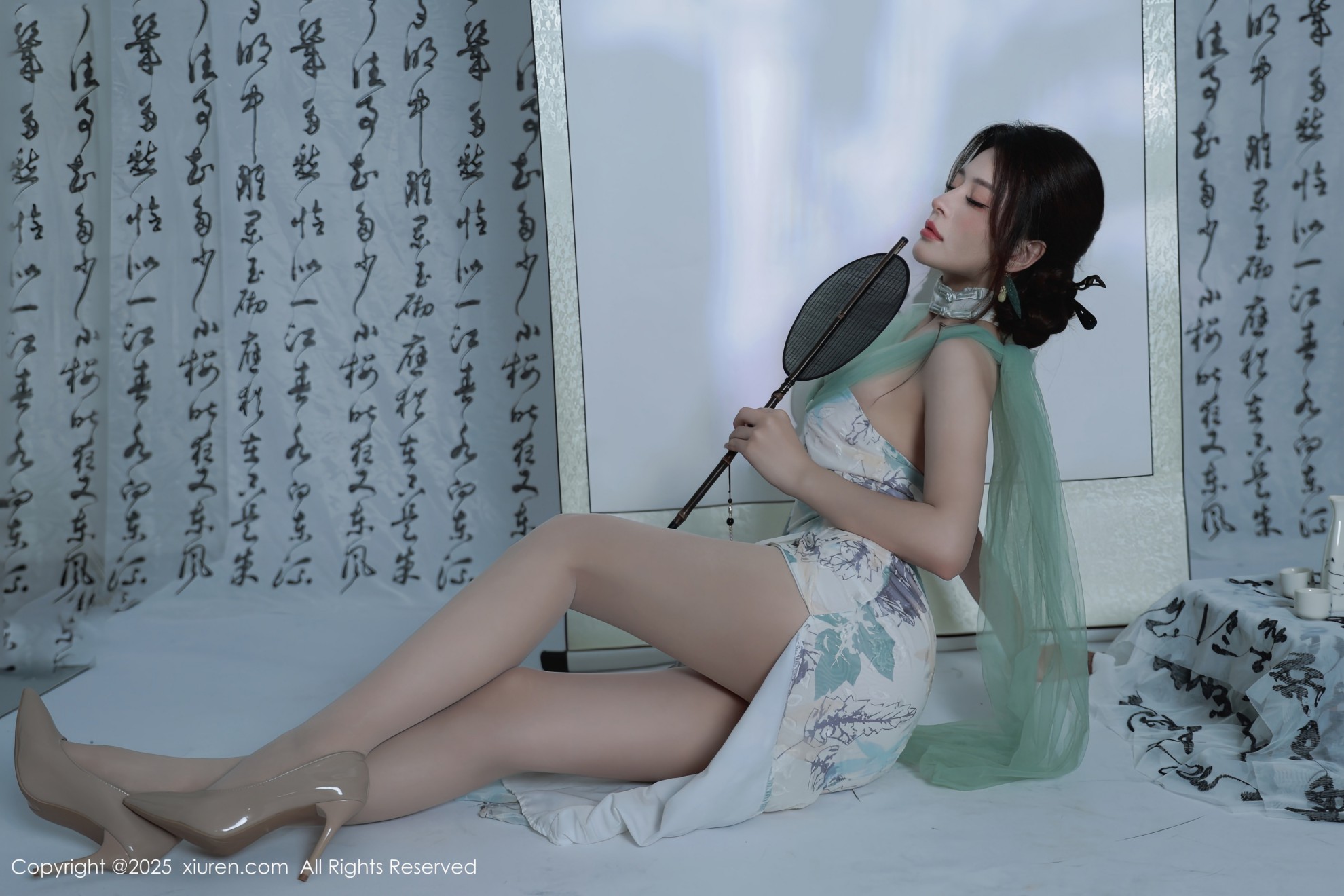 [XIUREN秀人网] 2025.08.27 NO.10694 阿依莎 [94零社区]