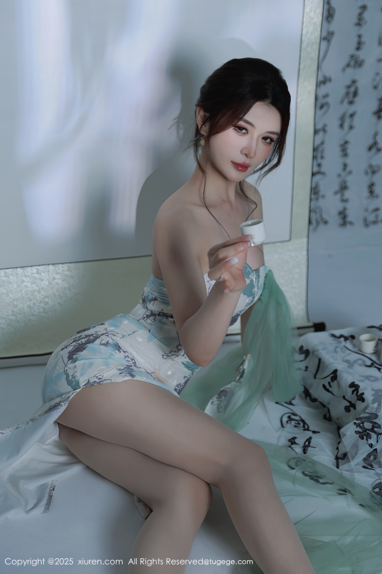 [XIUREN秀人网] 2025.08.27 NO.10694 阿依莎 [94零社区]
