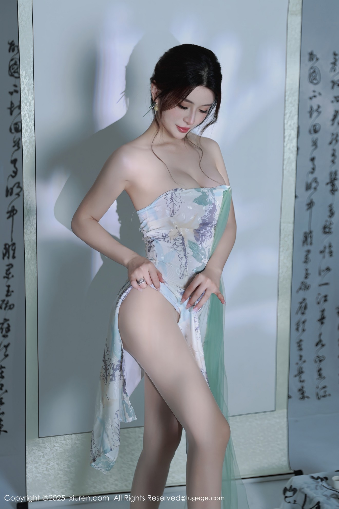 [XIUREN秀人网] 2025.08.27 NO.10694 阿依莎 [94零社区]
