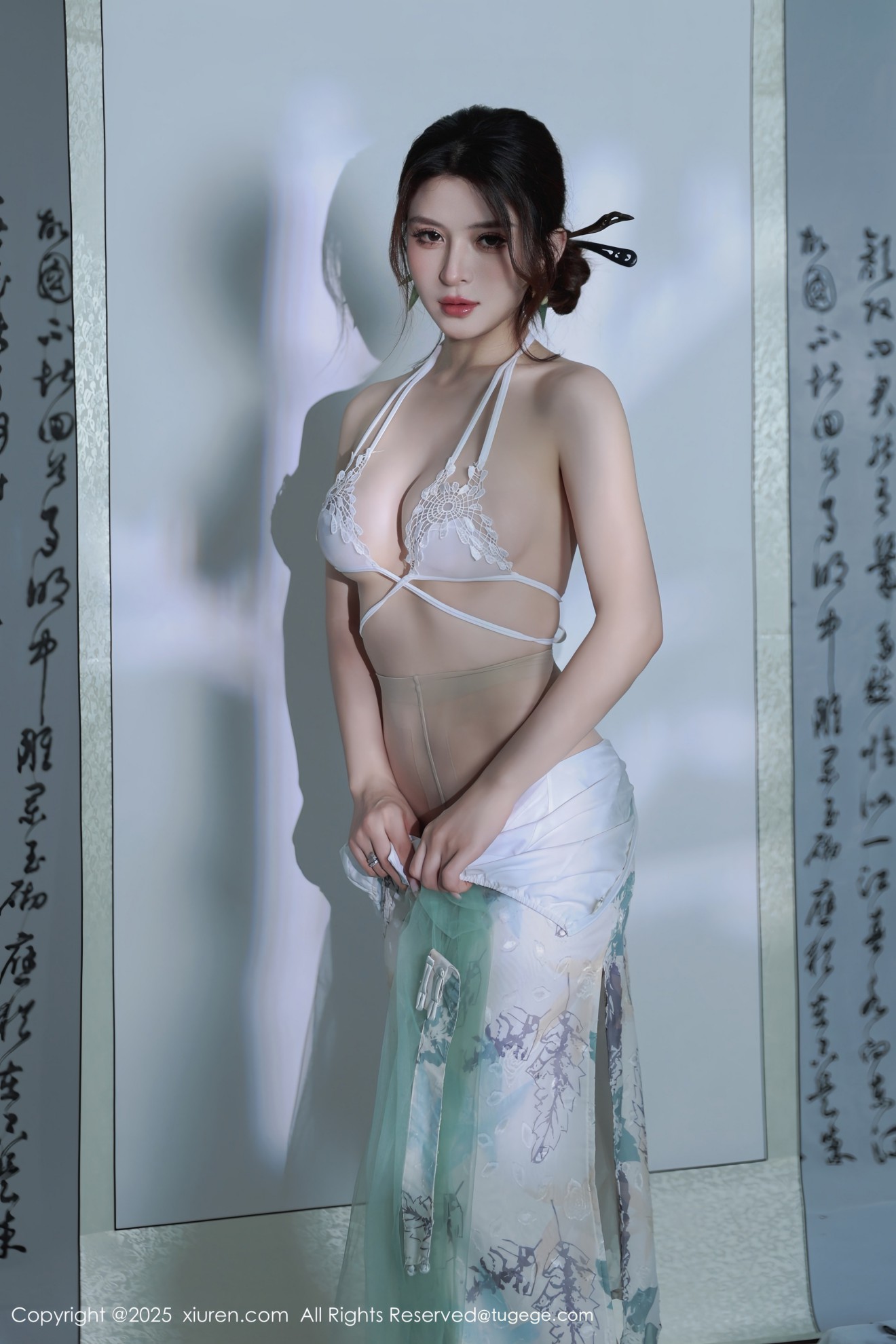 [XIUREN秀人网] 2025.08.27 NO.10694 阿依莎 [94零社区]