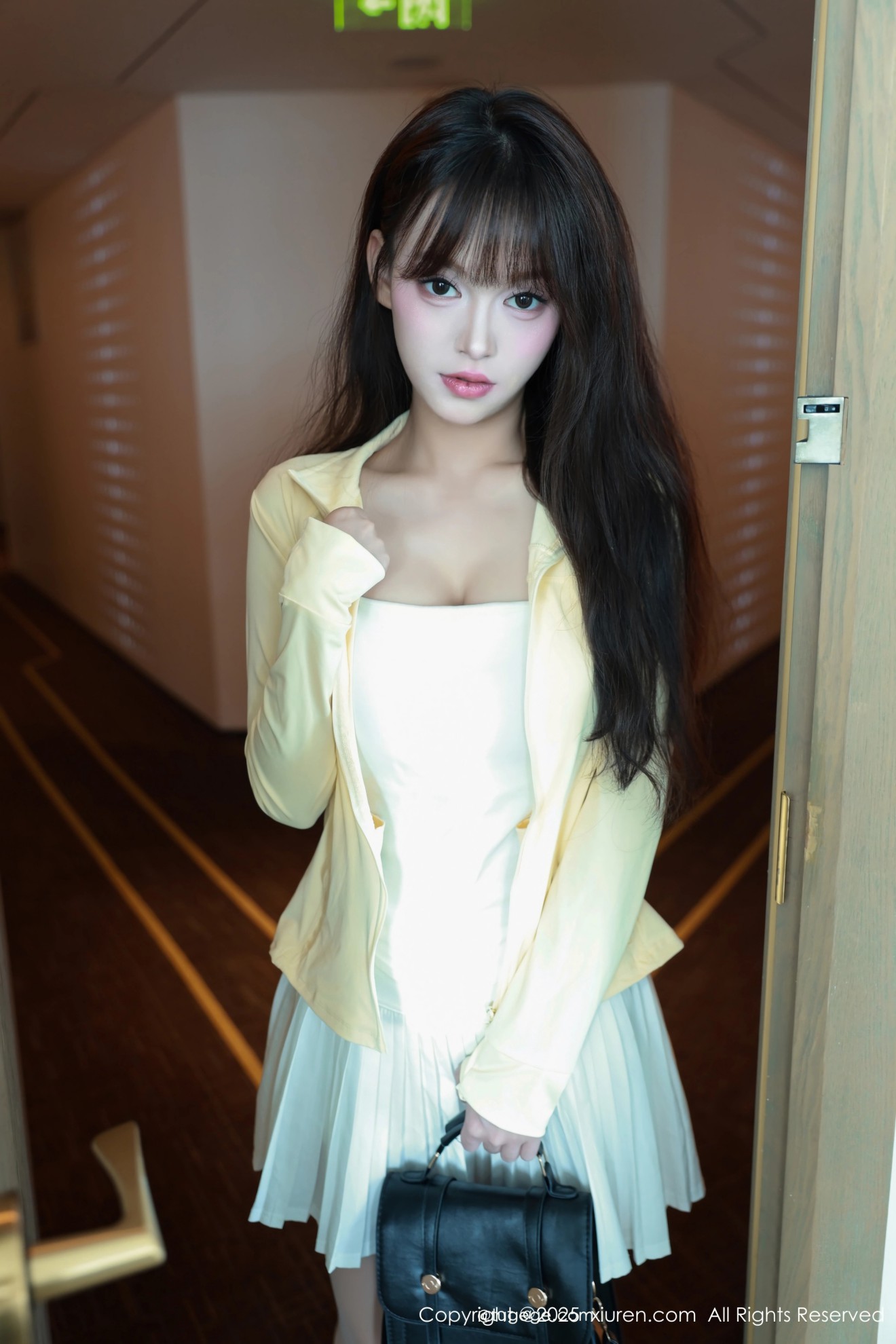 [XIUREN秀人网] 2025.08.28 NO.10702 糯咪 [94零社区]